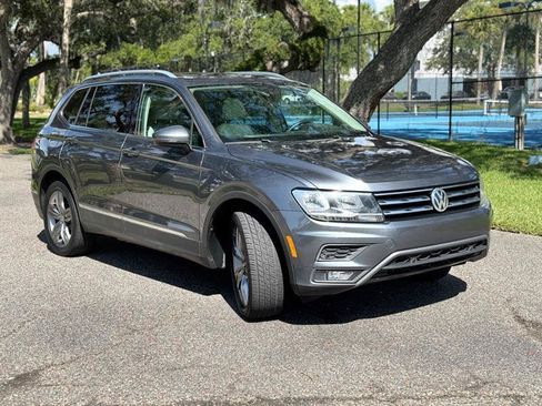 Used 2020 Volkswagen Tiguan SEL FWD image 7