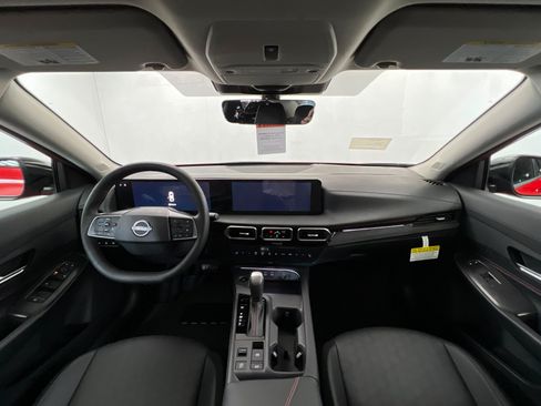 New 2026 Nissan Sentra SR w/ SR Premium Package FWD image 9