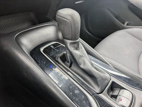 Used 2022 Toyota Corolla LE image 12