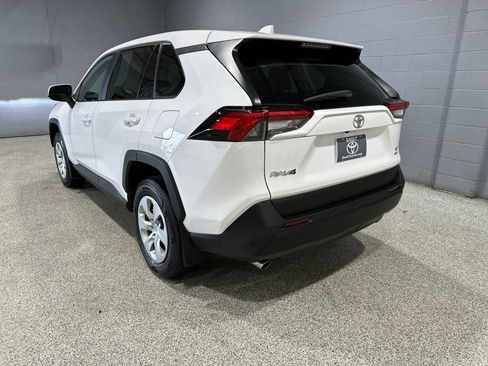 Used 2023 Toyota RAV4 LE AWD/4WD image 7