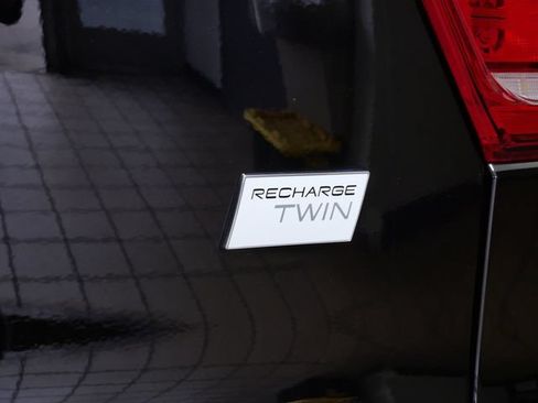Used 2023 Volvo XC40 Recharge Plus AWD/4WD image 7