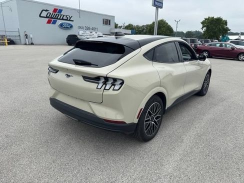 Used 2025 Ford Mustang Mach-E Premium AWD/4WD image 3