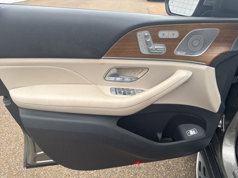 Used 2020 Mercedes-Benz GLE 350 image 16