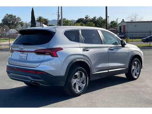 Used 2022 Hyundai Santa Fe SE image 7