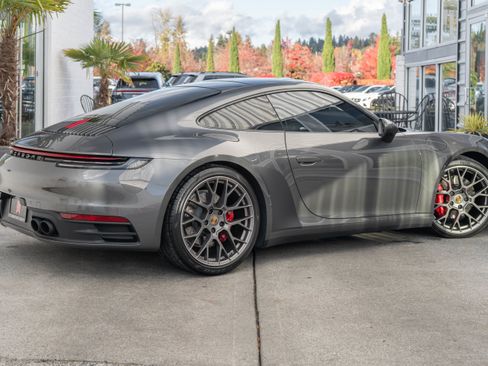 Used 2021 Porsche 911 Carrera 4S image 7