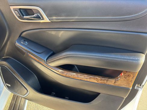 Used 2016 GMC Yukon Denali w/ Open Road Package image 37