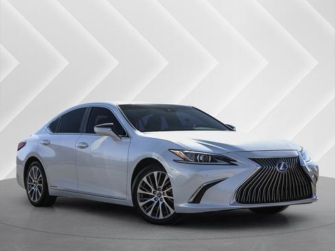 Used 2021 Lexus ES 300h w/ Premium Package FWD image 1