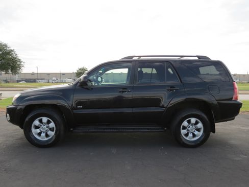 Used 2005 Toyota 4Runner SR5 image 3