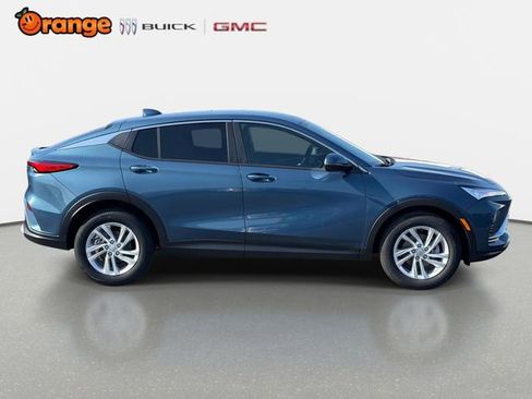 New 2026 Buick Envista Preferred image 2