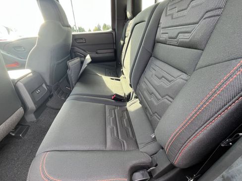 Used 2026 Nissan Frontier PRO-4X AWD/4WD image 25