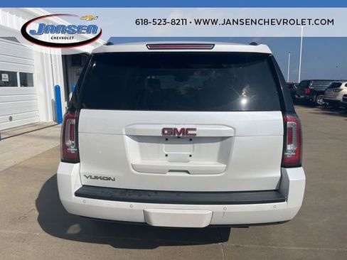 Used 2016 GMC Yukon SLT w/ HD Trailering Package image 5