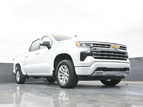 Used 2026 Chevrolet Silverado 1500 RST AWD/4WD image 51