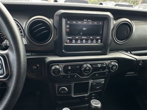 Used 2023 Jeep Wrangler Sport image 22