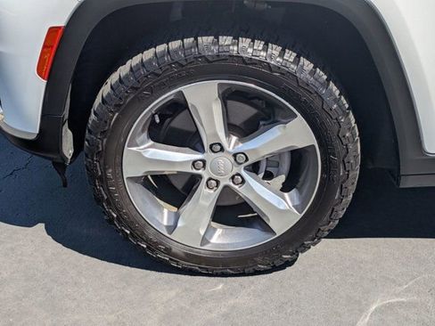 Used 2021 Jeep Grand Cherokee L Limited w/ Trailer Tow Group (B) AWD/4WD image 9