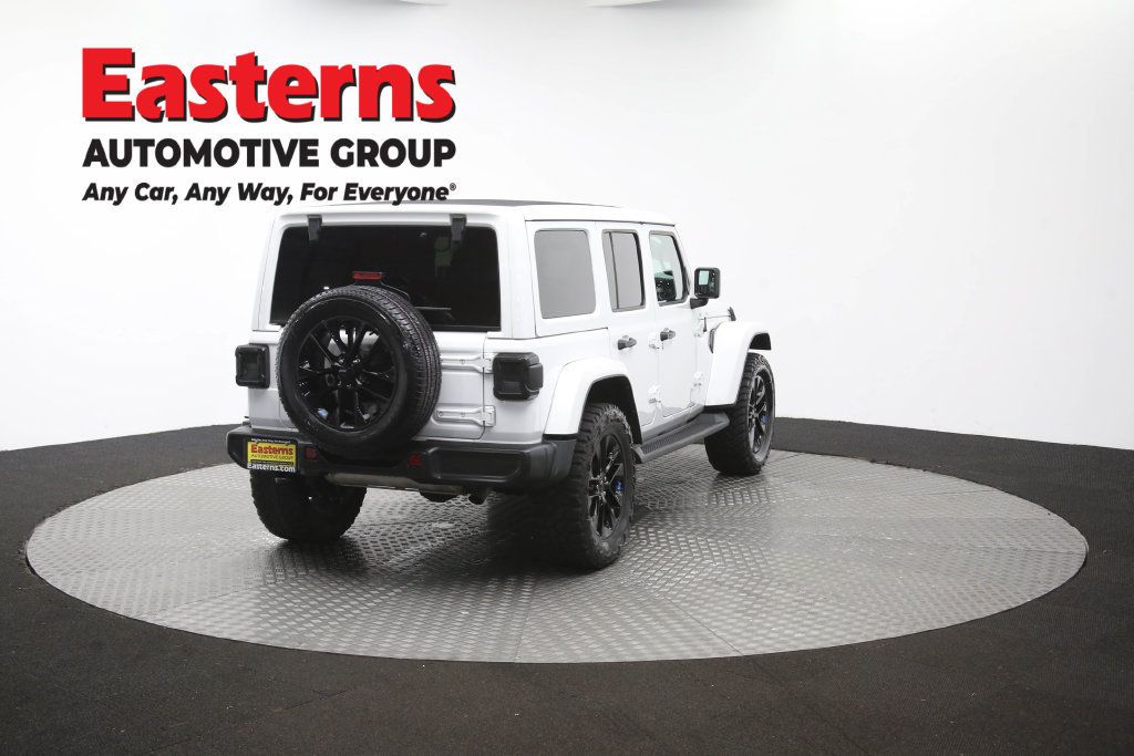 Used 2022 Jeep Wrangler Unlimited Sahara w/ Cold Weather Group AWD/4WD image 42