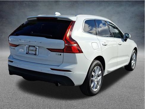 Used 2021 Volvo XC60 T5 Momentum w/ Premium Package AWD/4WD image 6