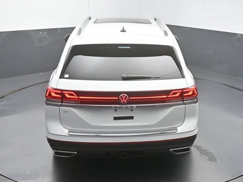 Used 2024 Volkswagen Atlas SE FWD image 47