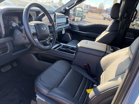 New 2026 Ford F250 Platinum image 16