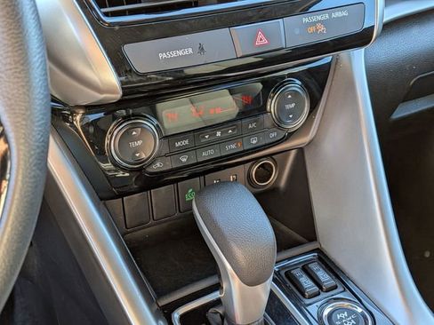 Used 2024 Mitsubishi Eclipse Cross SE image 22