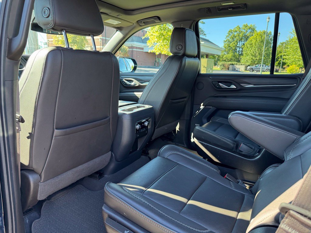 Used 2024 GMC Yukon Denali AWD/4WD image 14