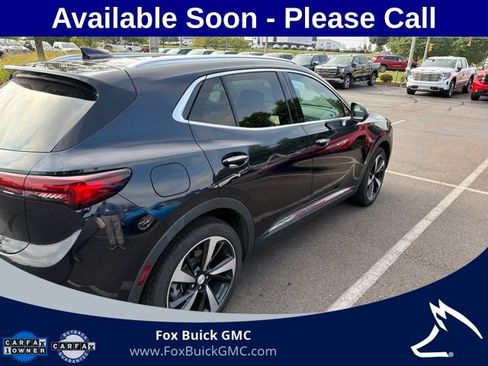 Used 2021 Buick Envision Essence w/ Technology Package I FWD image 4