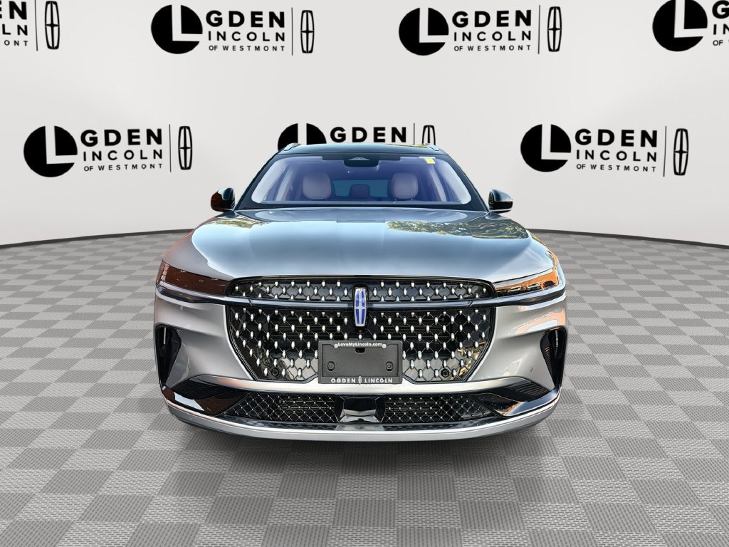 Used 2024 Lincoln Nautilus Reserve w/ Equipment Group 202A AWD/4WD image 3