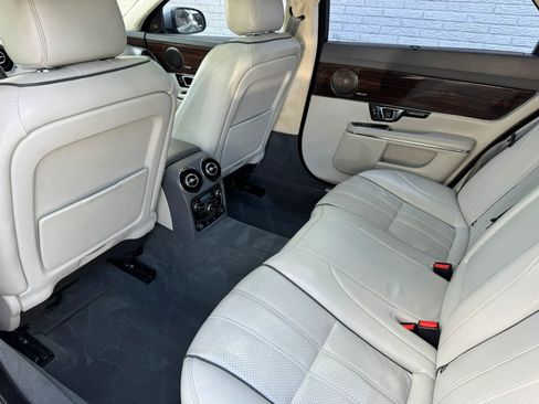 Used 2015 Jaguar XJ L Portfolio RWD image 18