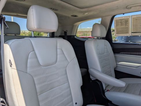 Used 2023 Kia Telluride SX Prestige AWD/4WD image 28