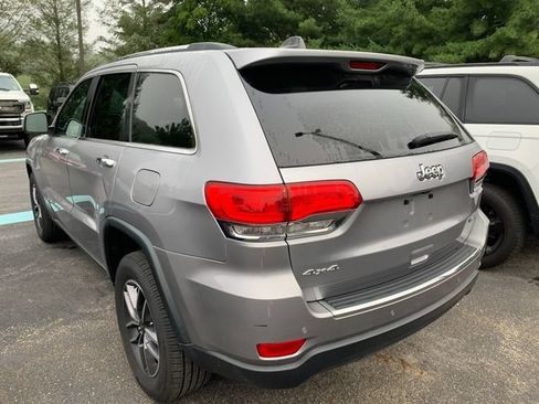 Used 2019 Jeep Grand Cherokee Limited AWD/4WD image 2
