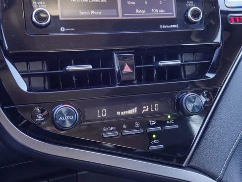 Used 2023 Toyota Camry SE image 21