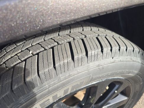 Used 2021 Jeep Grand Cherokee Laredo X image 29