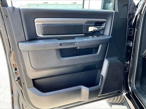 Used 2022 RAM 1500 Classic Warlock image 9