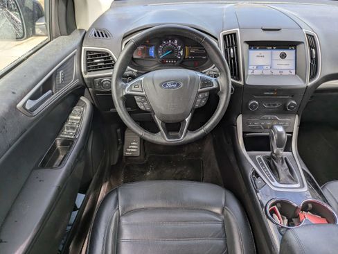 Used 2018 Ford Edge SEL w/ Equipment Group 201A FWD image 16