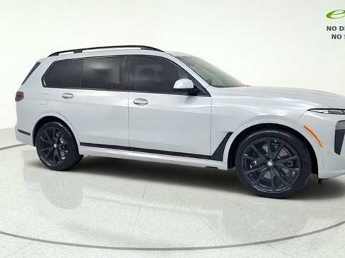 Used 2025 BMW X7 xDrive40i w/ Executive Package AWD/4WD image 15