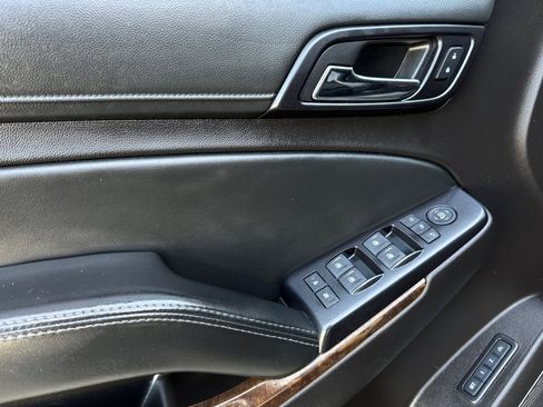 Used 2016 Chevrolet Tahoe LT RWD image 13