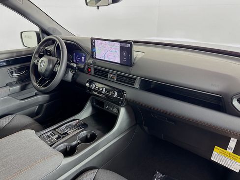 New 2026 Honda Pilot Sport image 36