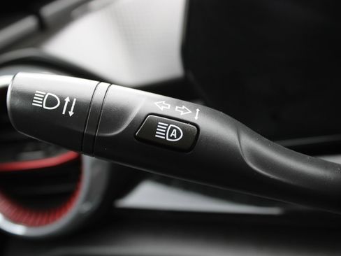 Used 2025 Chevrolet Trax RS w/ Sunroof Package image 31