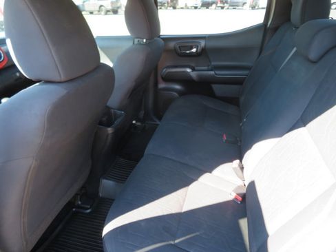 Used 2020 Toyota Tacoma TRD Sport image 14