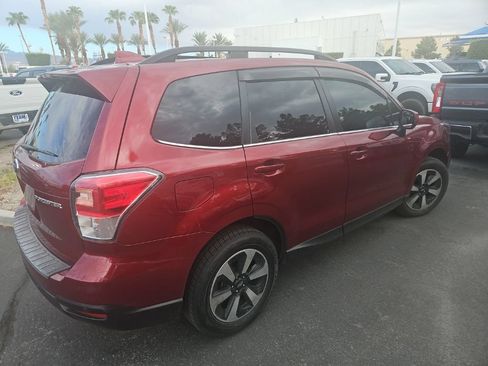 Used 2018 Subaru Forester 2.5i Limited AWD/4WD image 2
