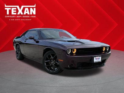 Used 2022 Dodge Challenger SXT w/ Driver Convenience Group