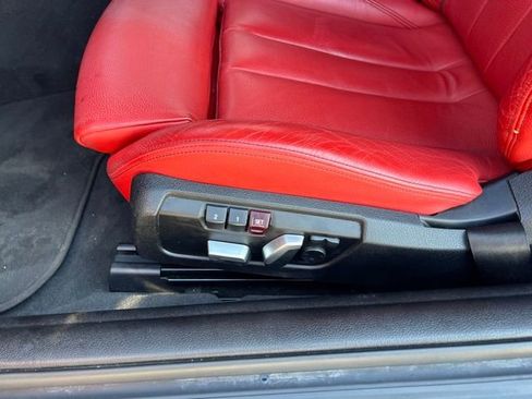 Used 2018 BMW 430i Convertible image 30