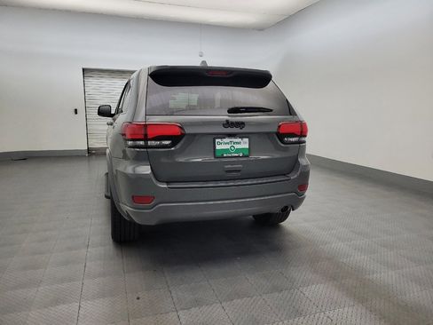 Used 2021 Jeep Grand Cherokee Laredo X RWD image 6