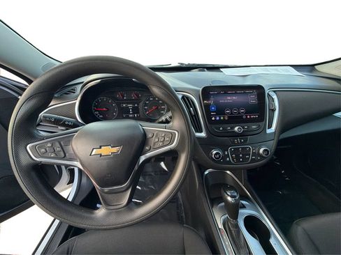 Used 2020 Chevrolet Malibu LT FWD image 28
