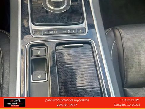 Used 2016 Jaguar XF R-Sport image 41