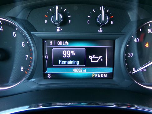 Used 2017 Buick Encore Premium image 18