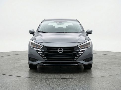 Used 2025 Nissan Versa SV FWD image 2
