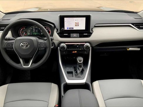 New 2025 Toyota RAV4 XLE Premium image 5
