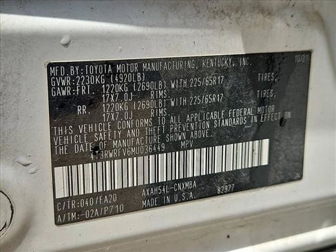 Used 2021 Toyota RAV4 XLE AWD/4WD image 17
