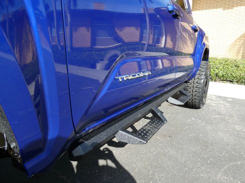 Used 2025 Toyota Tacoma SR5 image 20