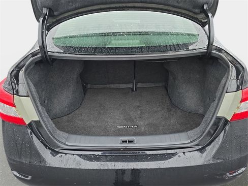 Used 2015 Nissan Sentra S image 12